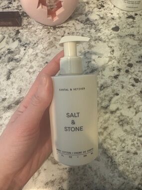 Salt & Stone Santal & Vetiver Body Lotion - Cream